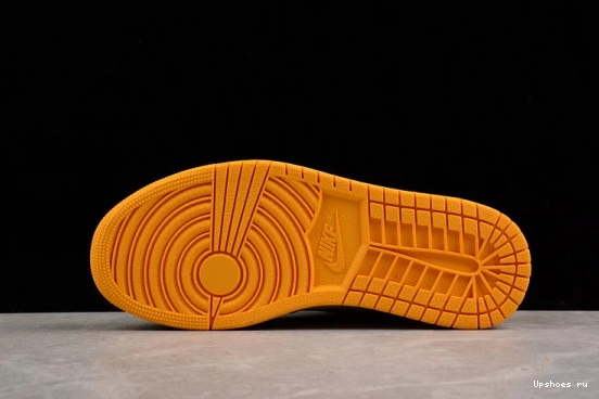 Jordan 555088-711 OG Retro 1 High Taxi 555088-711 0622